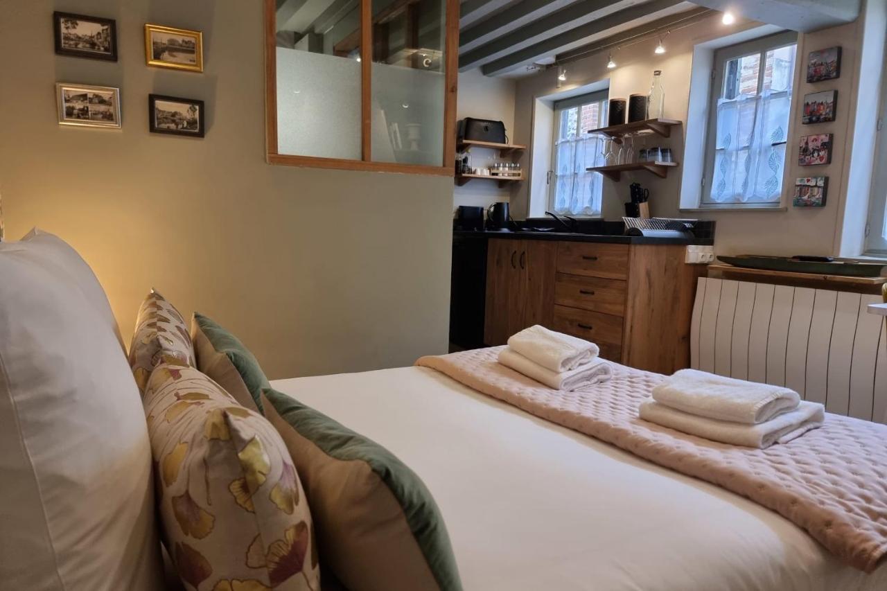 The Saint Jean Suite - Cozy For 2 - Center Honfleur With Fireplace Екстериор снимка